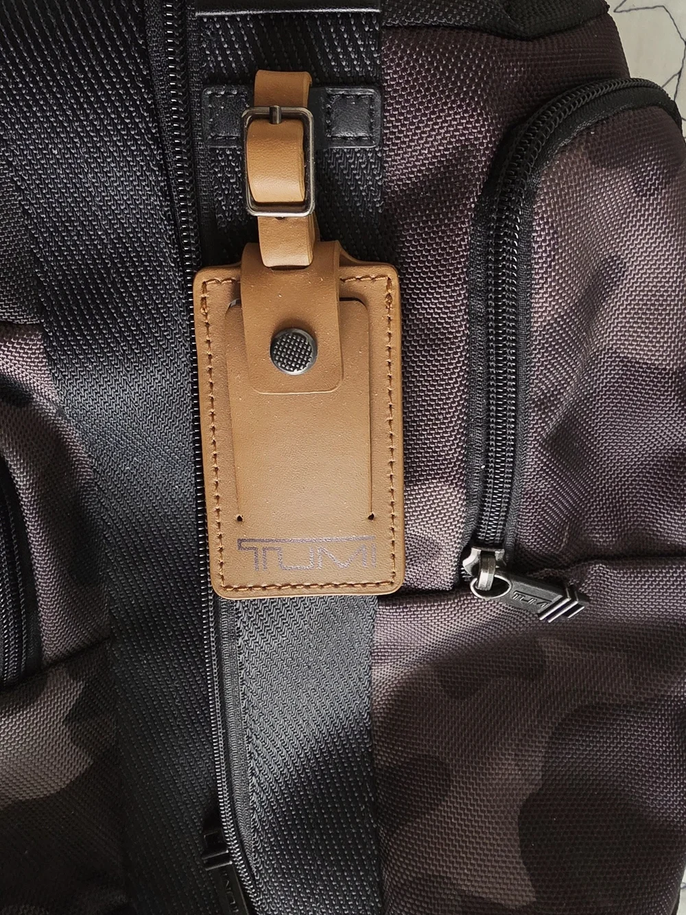 TUMI Fremont Higgins Sling Bag Camouflage/Brown